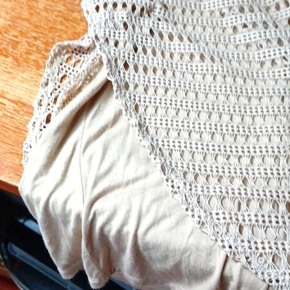 Naif Womans Crochet Lined Tan Top  2XL - Picture 8 of 9